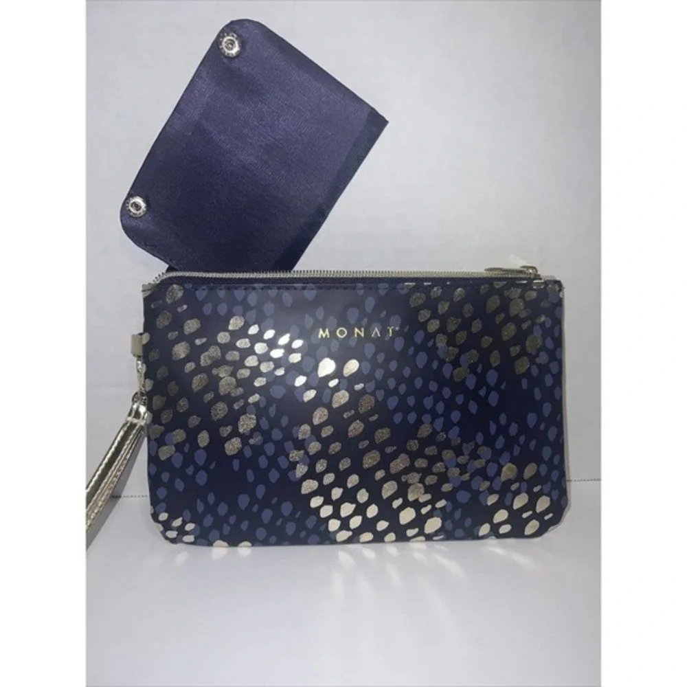 Monat Travel‎ Clutch